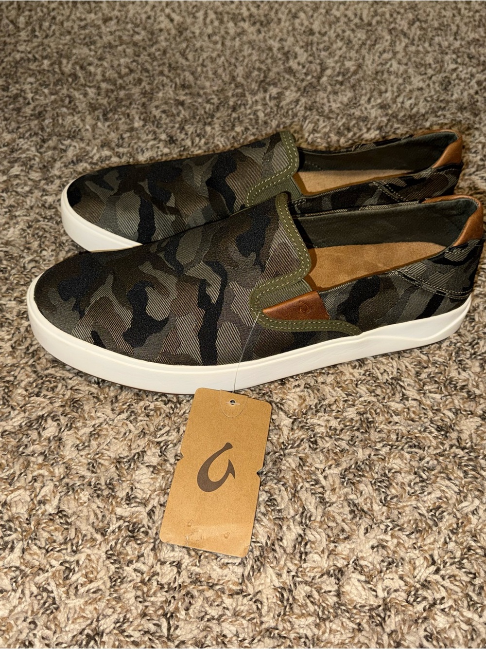 OluKai Lae‘ahi Pa‘i men's size 12 camo shoes